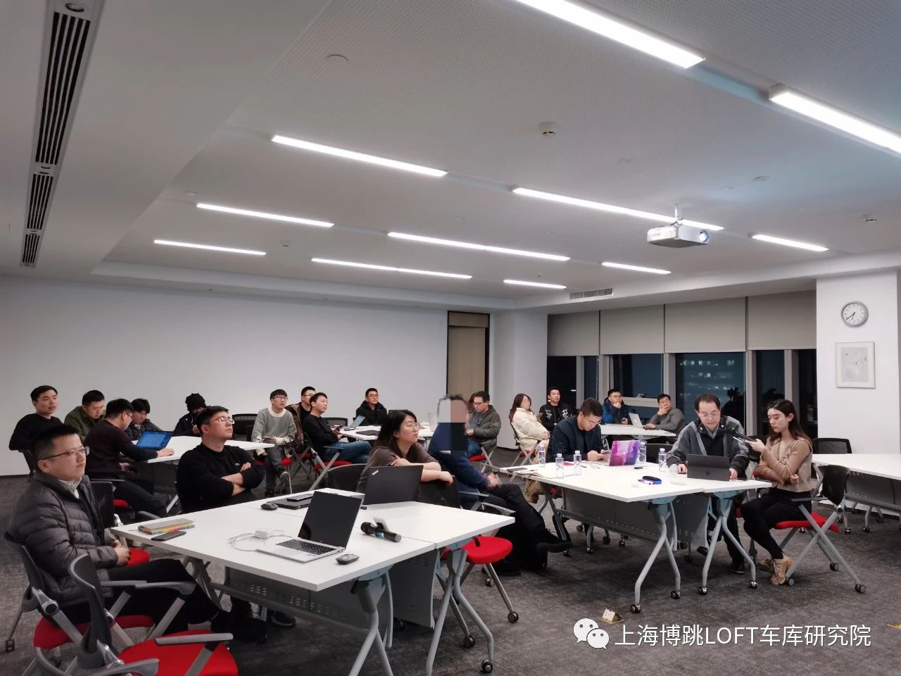 鄂州杭州LOFT车库专题会